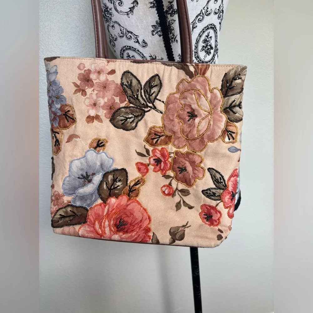 Bueno Floral Embroidered Tote - Pink Beige Multicolor beaded embellishment boho - Picture 2 of 16